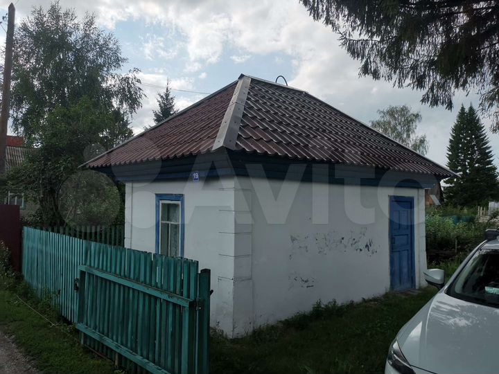 Дача 16 м² на участке 5 сот.