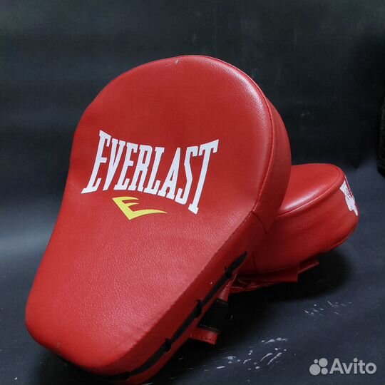 Боксерские лапы Everlast Red