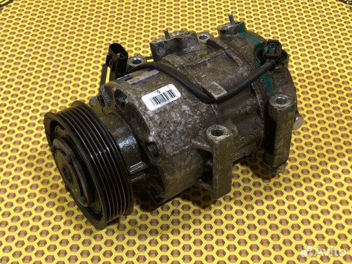 Компрессор системы кондиционирования Kia Quoris
