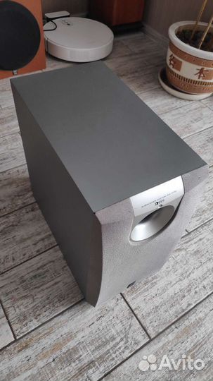 Yamaha SW-P130 Subwoofer