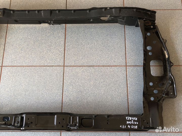 Передняя панель радиаторов Kia Rio 4 2017