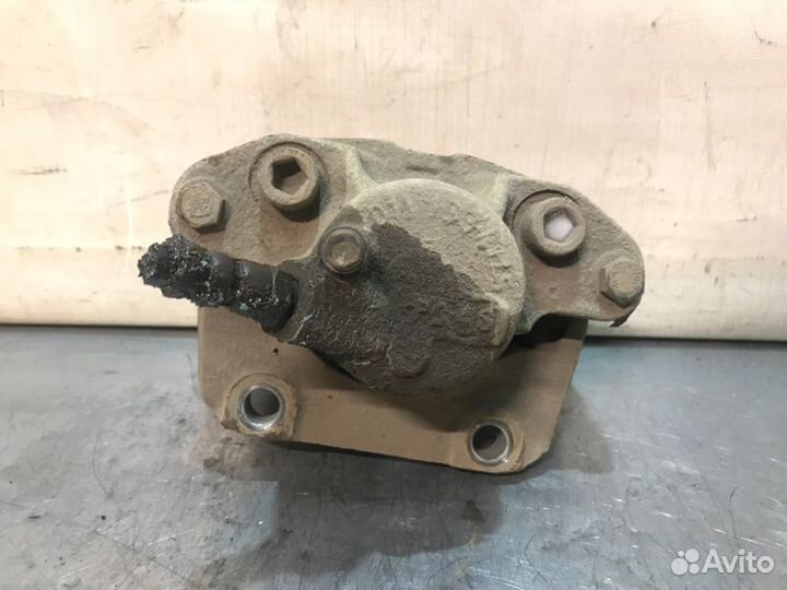 Суппорт тормозной передний левый Renault Sandero