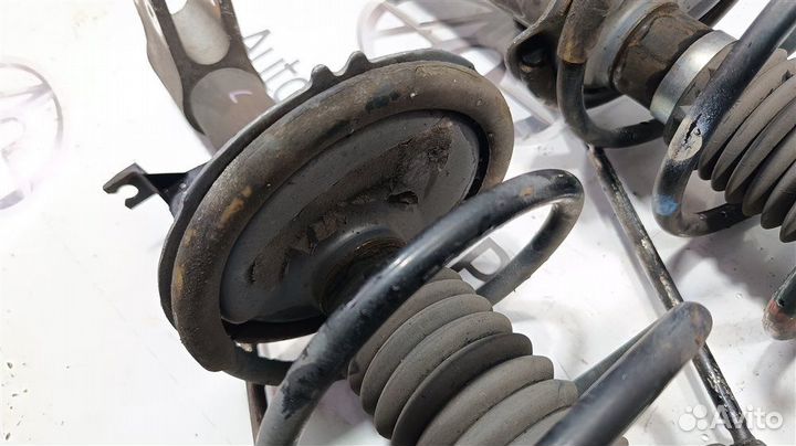 Амортизатор/стойка передняя правая Citroen C4