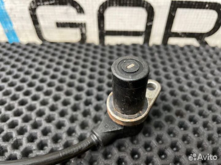 Датчик abs передний Mercedes-Benz V-Class W638