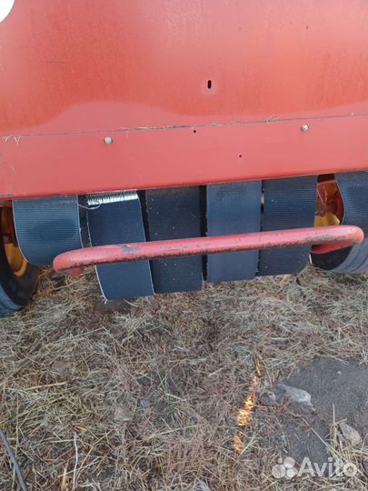 Пресс-подборщик New Holland 648, 2002