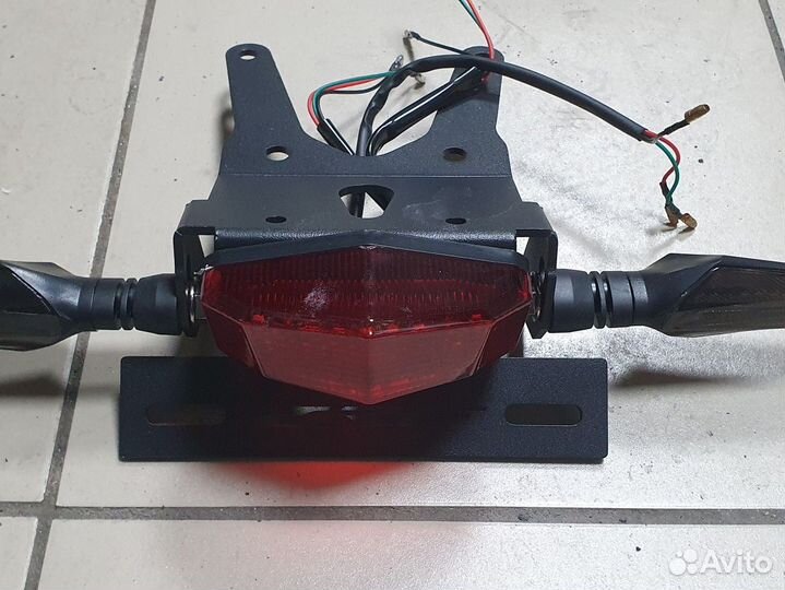 Стоп сигнал с поворотниками на мотоцикл