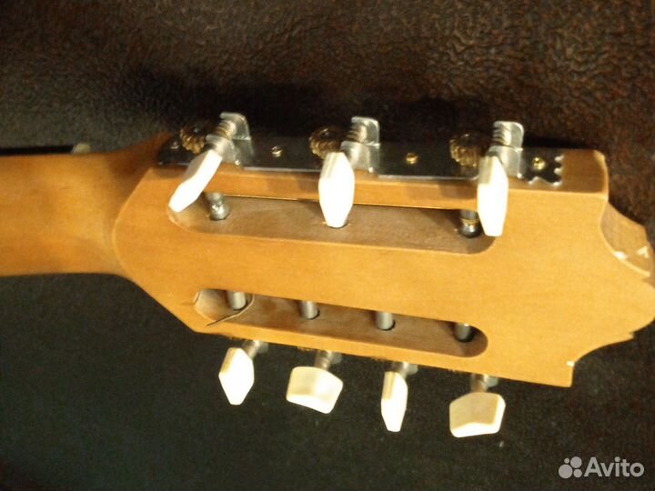 Аккустическая гитара