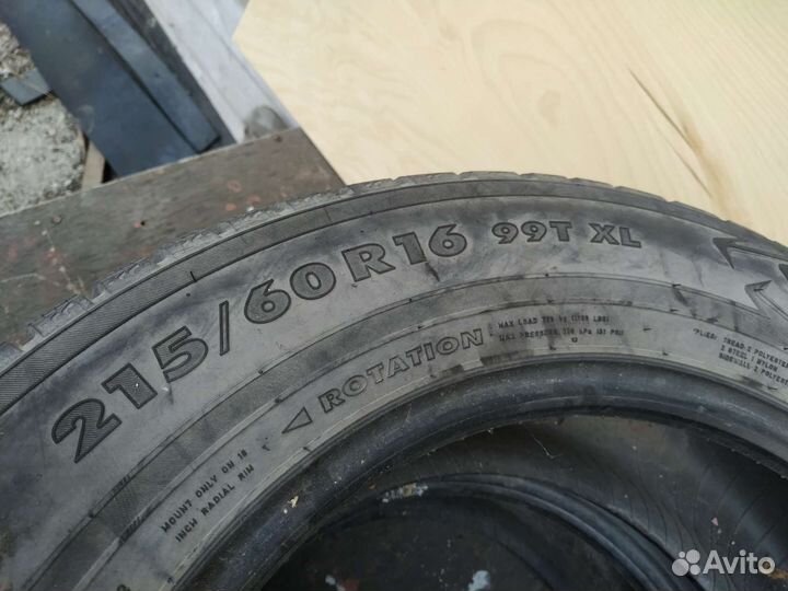 Nokian Tyres Hakkapeliitta 7 215/60 R16