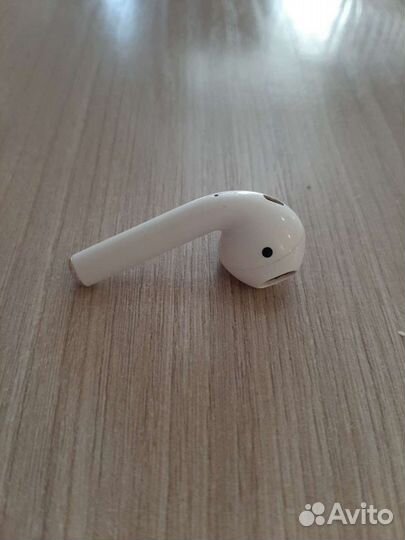 Наушники apple airpods правый