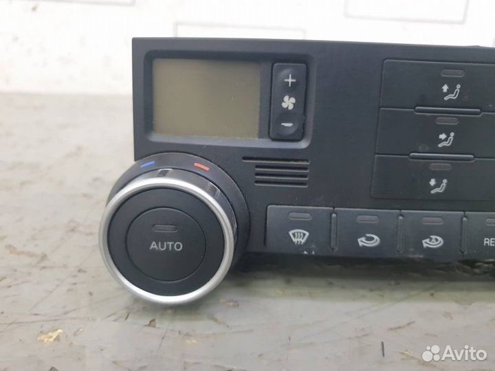 Блок управления климат-контроля Vw Touareg 7L 4.2