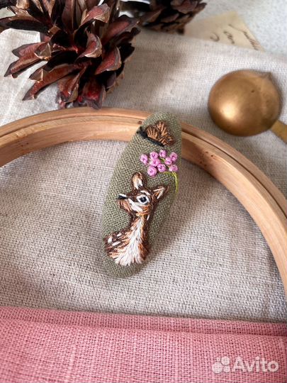Заколки с вышивкой. Ручная работа