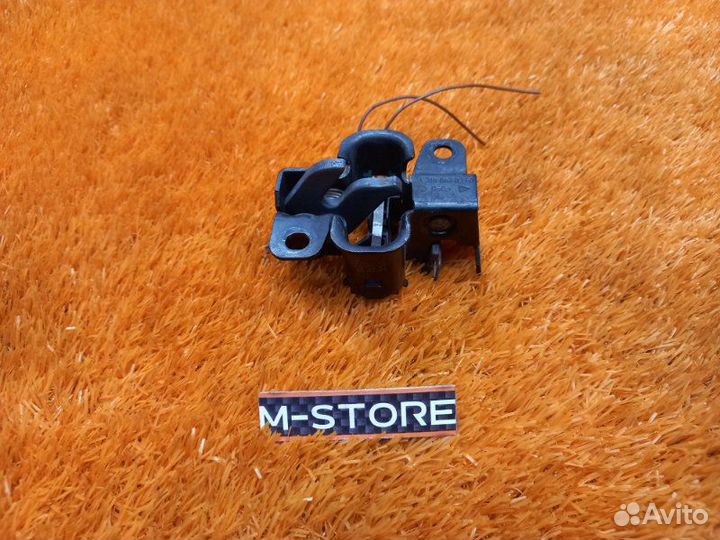 Замок капота Mercedes-Benz E-Class W211 272.964