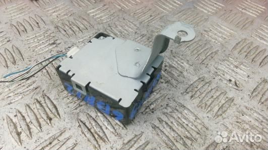 Блок управления toyota corolla verso 2 (6BR12NC01)