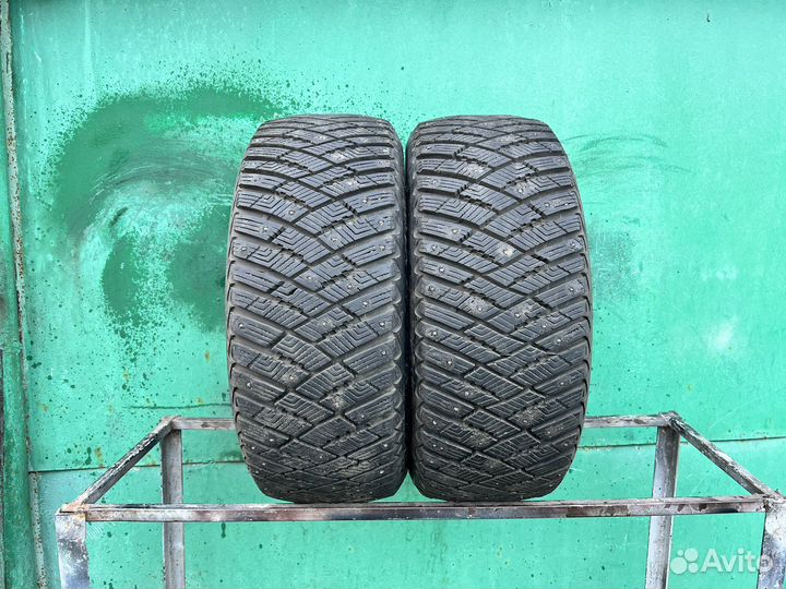 Goodyear Ultragrip Ice Arctic 225/55 R16 99T