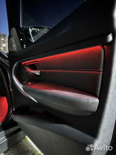 Контурная подсветка салона Ambient Light