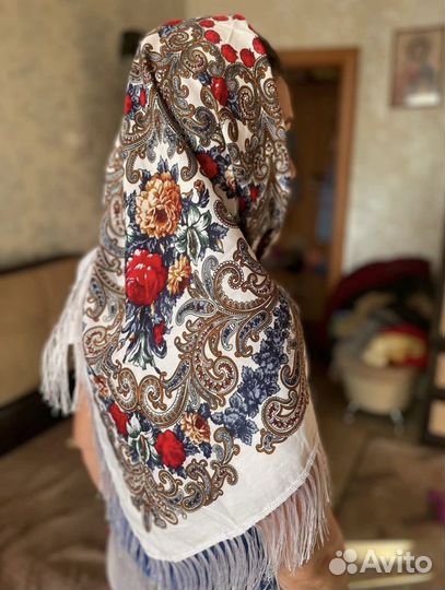 Платок / Павловопосадский 120 * 120 / Новый