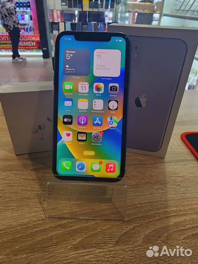 iPhone 11, 64 ГБ