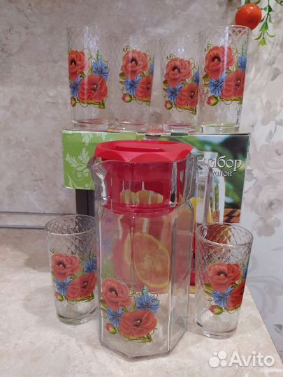 Подарочный набор кувшин и 6 стаканов новый