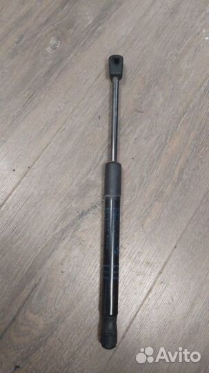 Амортизатор капота Bmw 528I F10 N20B20A 2013