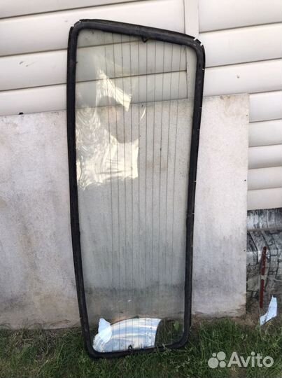 Стекло заднее на волгу
