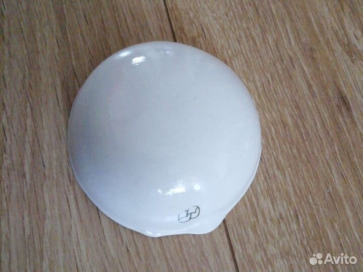 Химическая колба и другие склянки