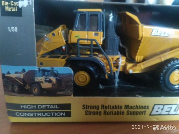 Модель самосвала Bell 40 D (1:50)
