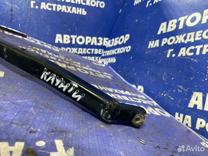 Левый поводок дворника. Hyundai County АВТОБУС