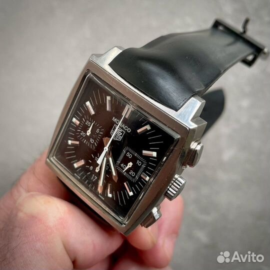 Часы TAG Heuer Monaco Chronograph CW2111