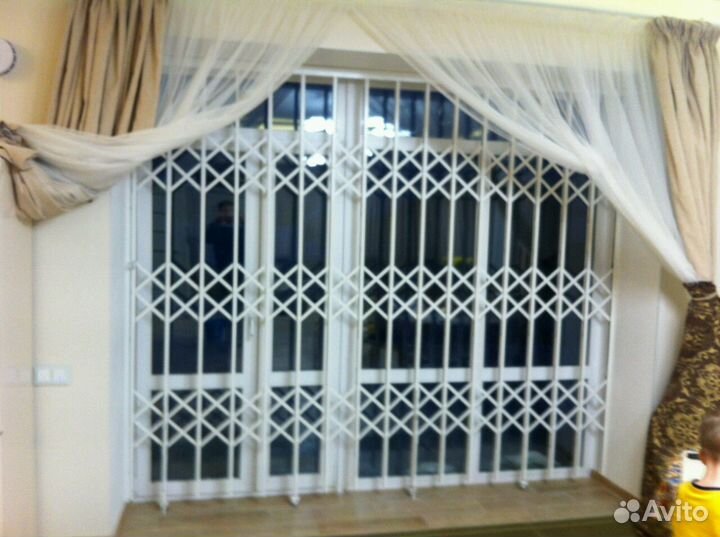 Раздвижные решетки (гармошка) на окна и двери в Ек