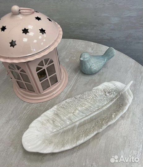 Перо из эпоксидной смолы