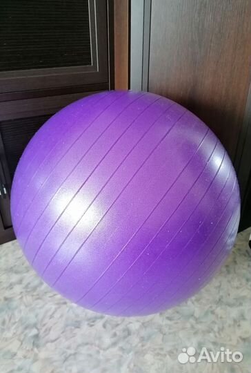 Гимнастический мяч фитбол