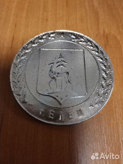 Настольная медаль