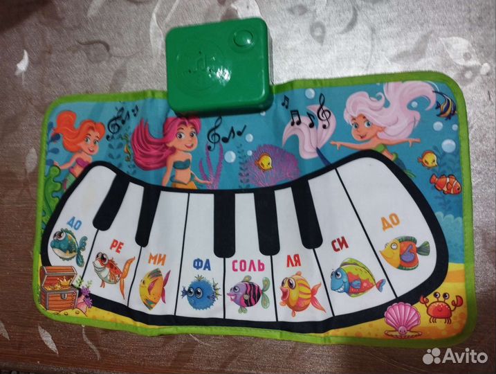 Развивающий кубик, пианино, и другие игрушки