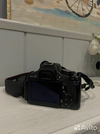 Зеркальный фотоаппарат canon 600d