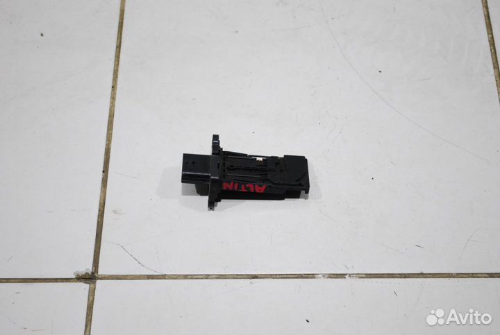 Датчик массового расхода воздуха Nissan Teana L33