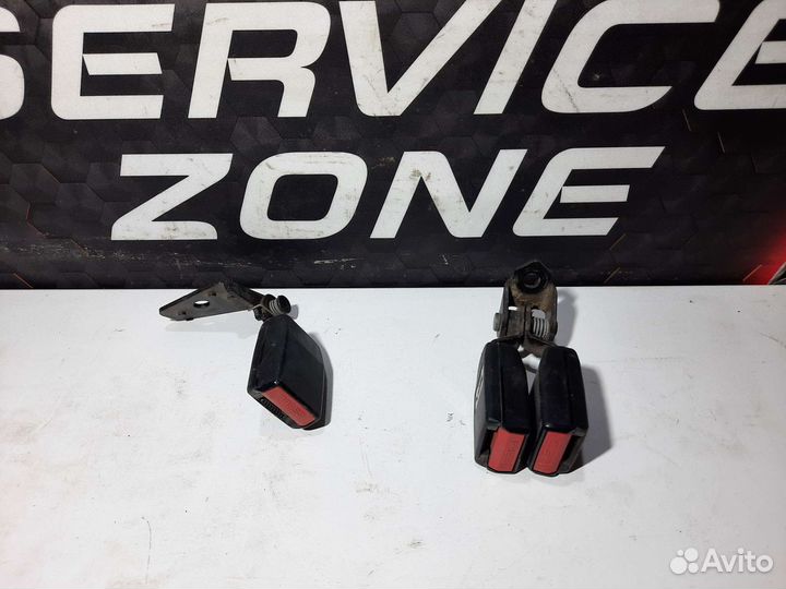 Ответная часть ремня безопасности Peugeot 407