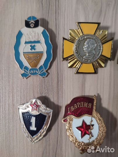 Нагрудные знаки