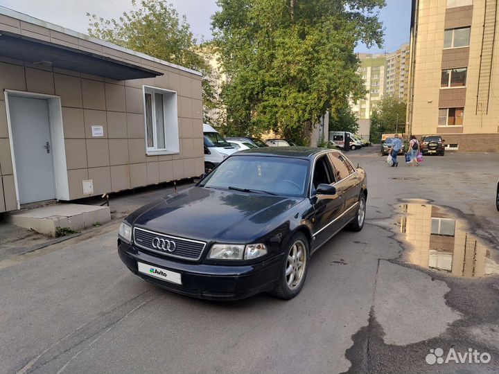 Audi A8 4.2 AT, 1998, 400 000 км