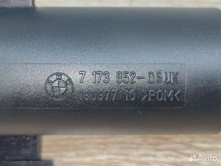 Форсунка омывателя фар правая Bmw X5 E70 N52B30AF