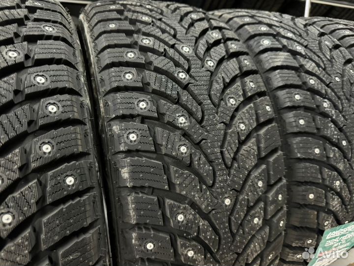 Landspider Arctictraxx 215/70 R16 107