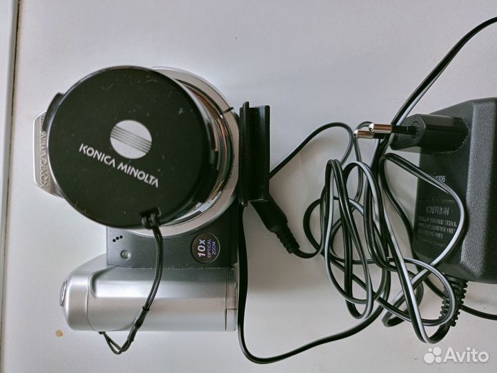 Цифровой фотоаппарат Konica Minolta