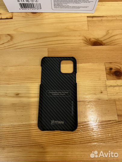 Чехол на iPhone 11 pro pitaka