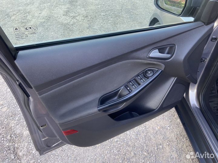 Ford Focus 1.6 AMT, 2012, 137 900 км