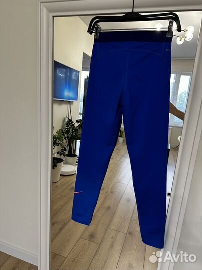 Спортивные лосины nike. М размер