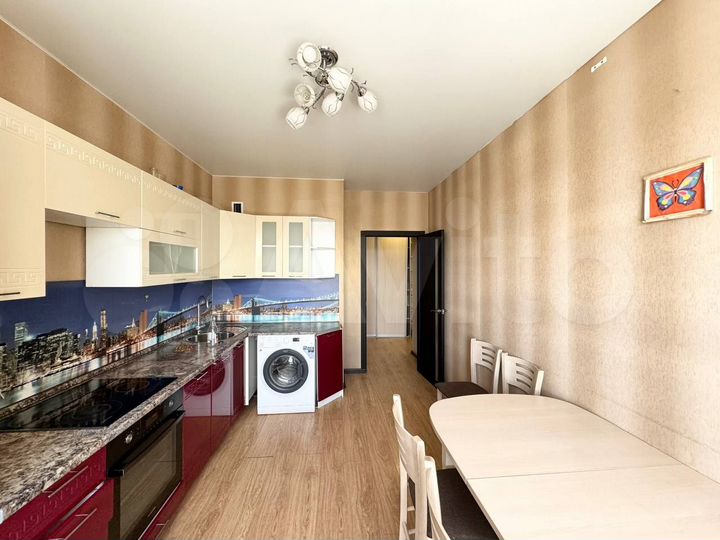 2-к. квартира, 66 м², 11/16 эт.