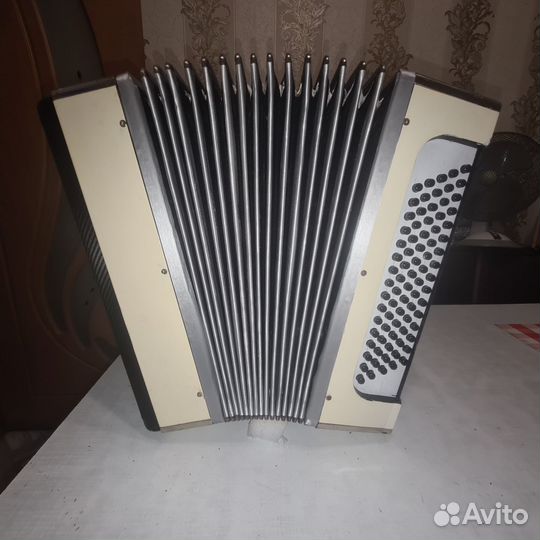 Баян