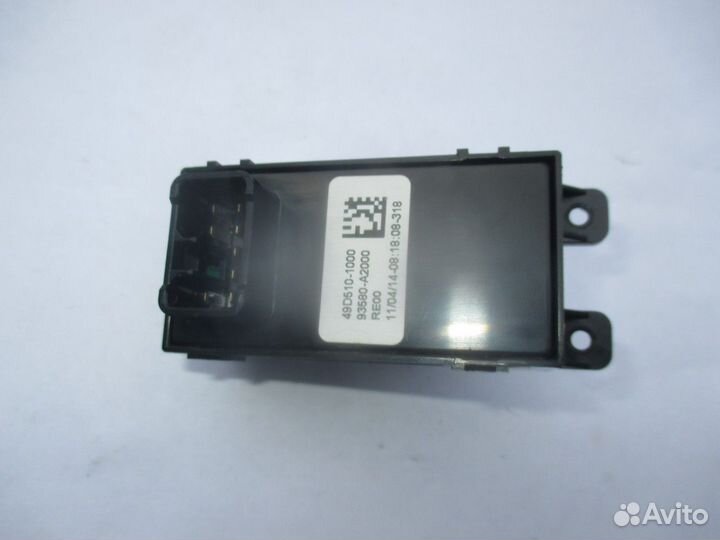 Кнопка стеклоподъемника (Kia Ceed)