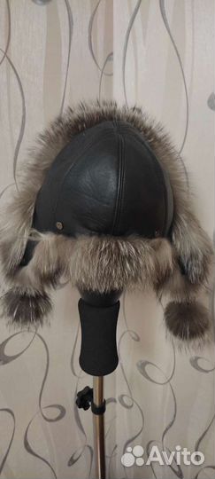 Шапка женская кожаная с чернобуркой
