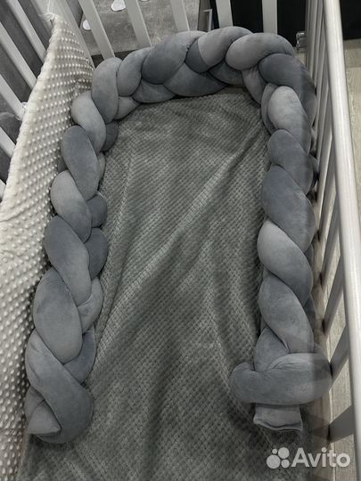 Бортик для кроватки