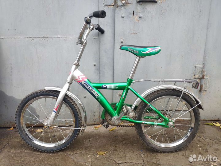 Детский велосипед четырехколесный